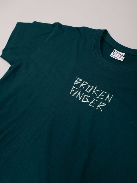 Camiseta bordada turquesa petróleo